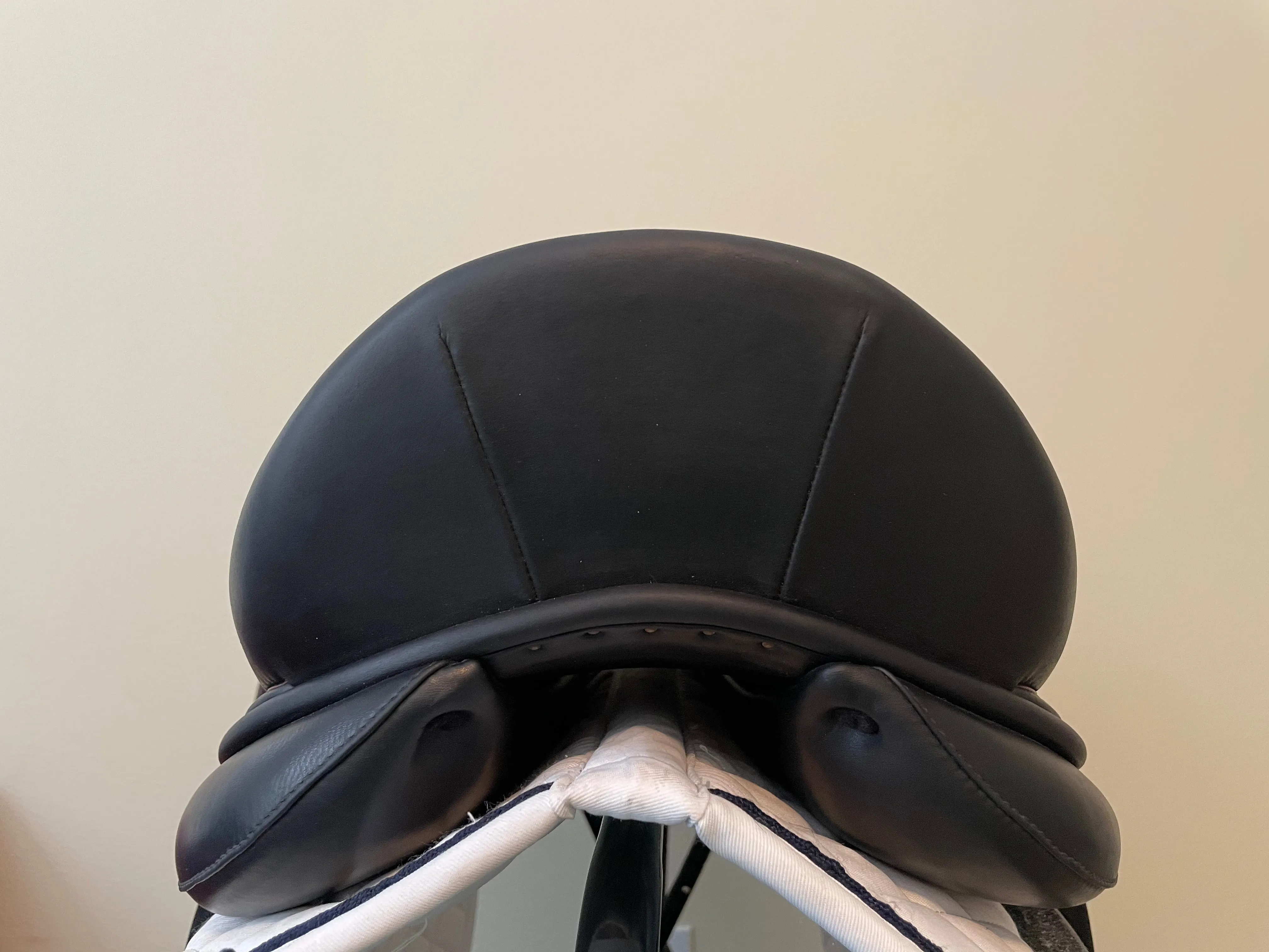17.5 - 2019 Childeric DHE Dressage, 1 (Short) Flap, 4.75” Tree, Calf