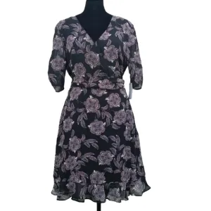 1st State Floral Mini Vneck Wrap Dress. Fully lined. Size 6. New With Tags $120.