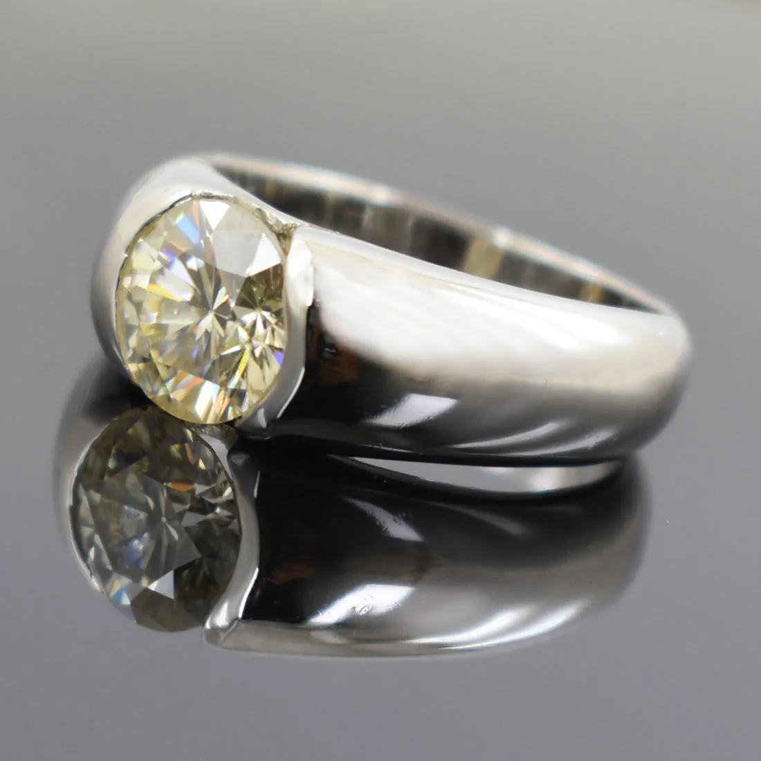 2.10 Ct Vey Elegant Off-White Diamond Solitaire Ring in Bezel Setting, 100% Certified! Great Shine