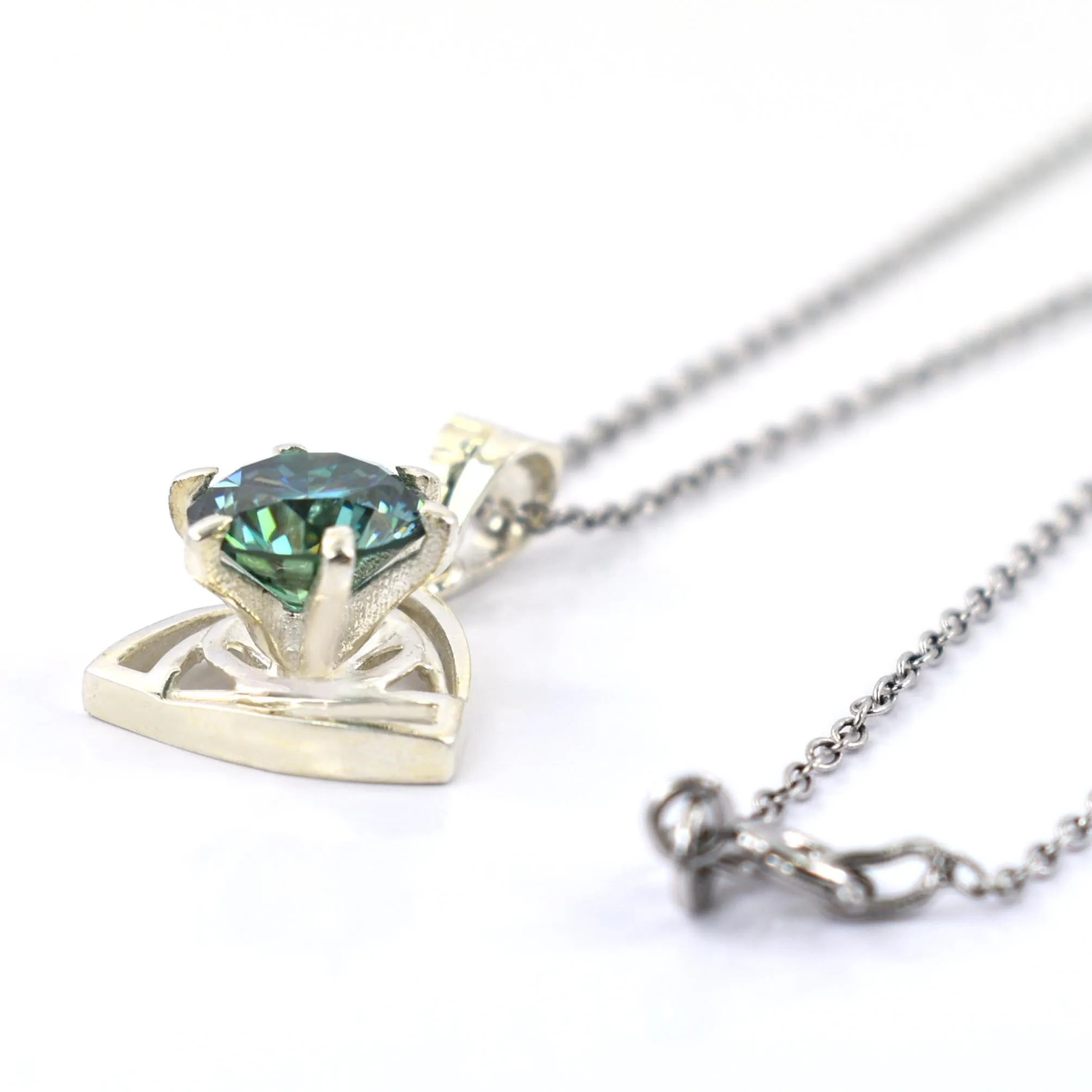 2.50 Carat Certified Vey Elegant Blue Diamond Solitaire Pendant in 925 Silver with Prong Setting, Great Shine & Elegant! Ideal Gift For Wife ,Girlfriend