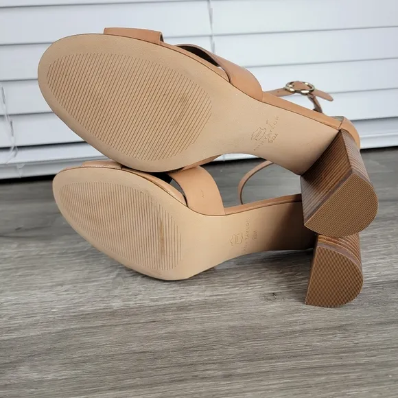 Ann Taylor Liya Block Heel Sandal