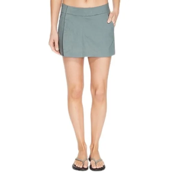Arc'teryx A2B Skort in Boxcar Green Size 10 NWOT