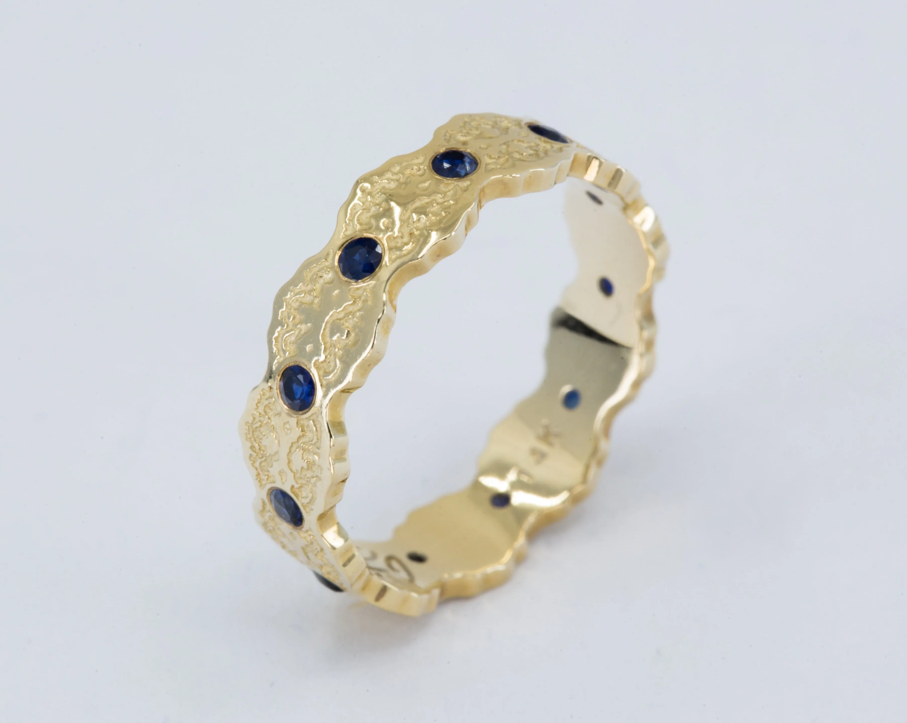 Aria Lace Wedding Ring with Blue Sapphires in 14k Yellow Gold - Size 4.75