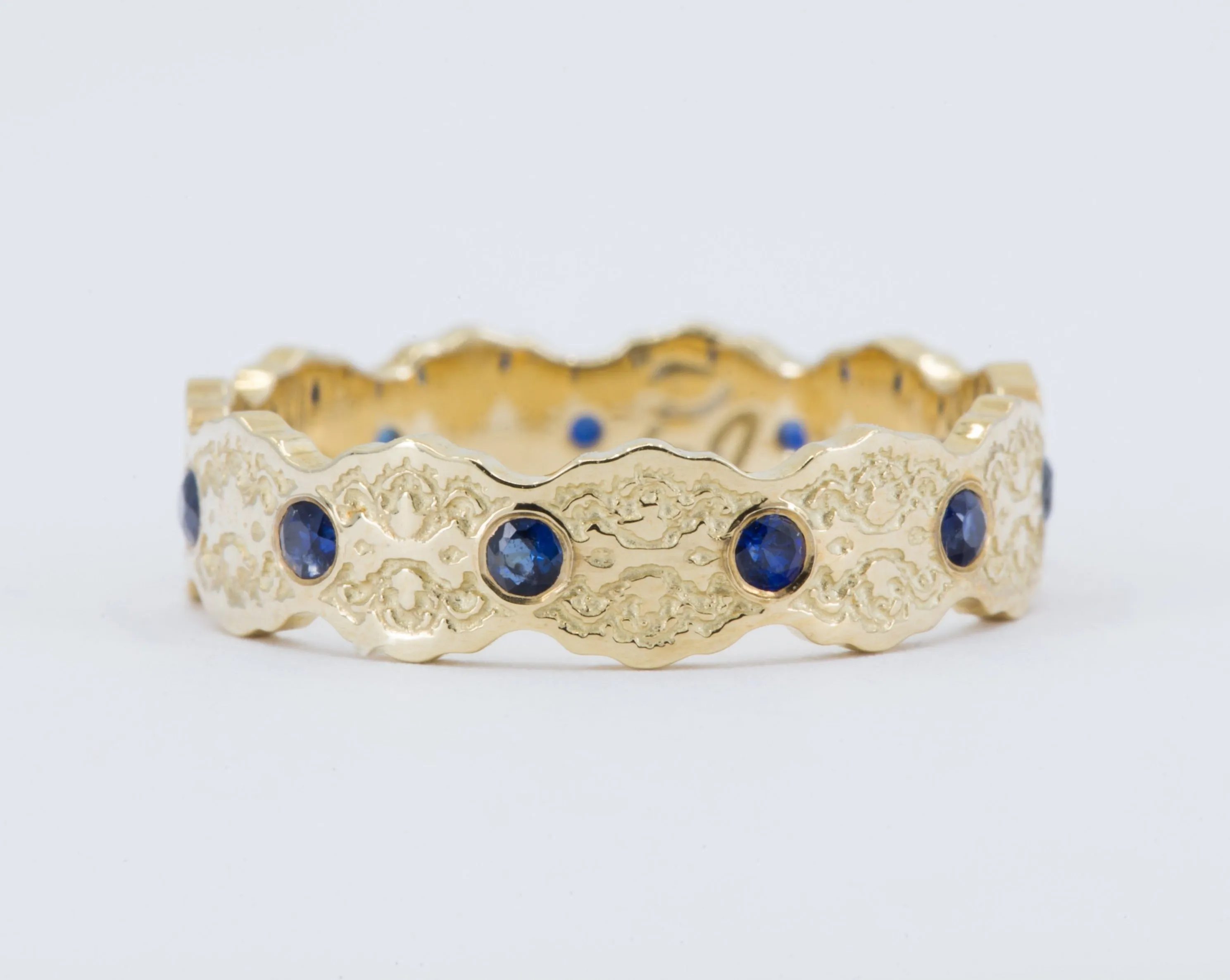 Aria Lace Wedding Ring with Blue Sapphires in 14k Yellow Gold - Size 4.75