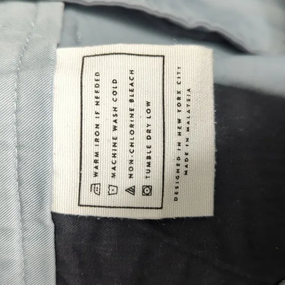AYR Shorts Women's 10 Blue Cotton Zip Up Flat Front Chino 16915