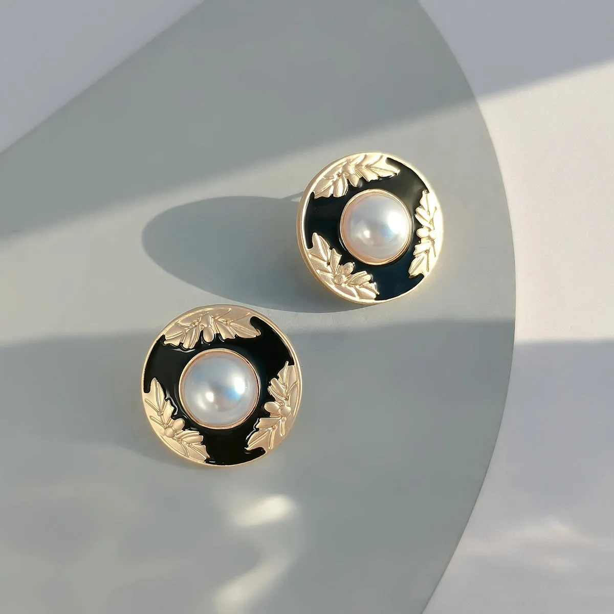 Black Enamel & Pearl Flower Round Stud Earrings