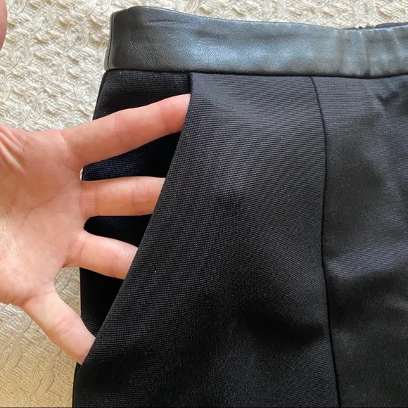 Boss Hugo Boss  Skirt Size 2 Knee Length Black
