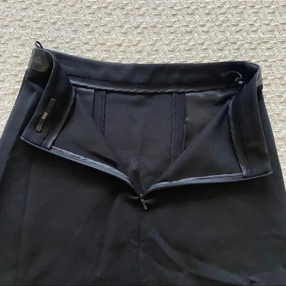 Boss Hugo Boss  Skirt Size 2 Knee Length Black