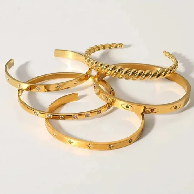 Classic Women's Bangle with Diamond Inlay
