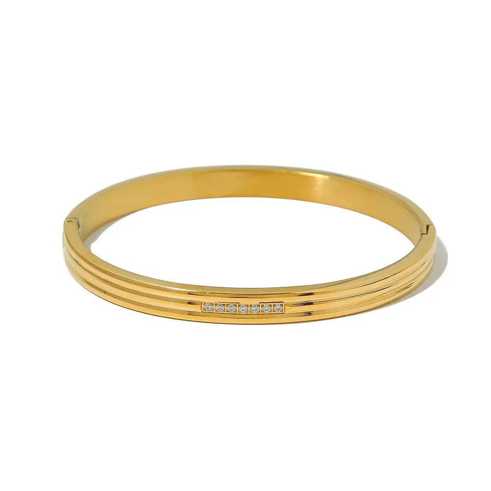 Classic Women's Bangle with Diamond Inlay