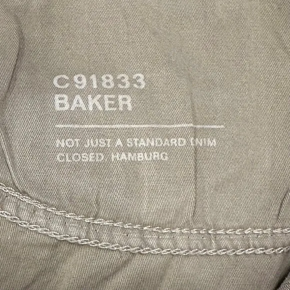 CLOSED Women's‎ Baker Slim Leg Mid Rise Jeans, 24, gray, light distressing, EUC