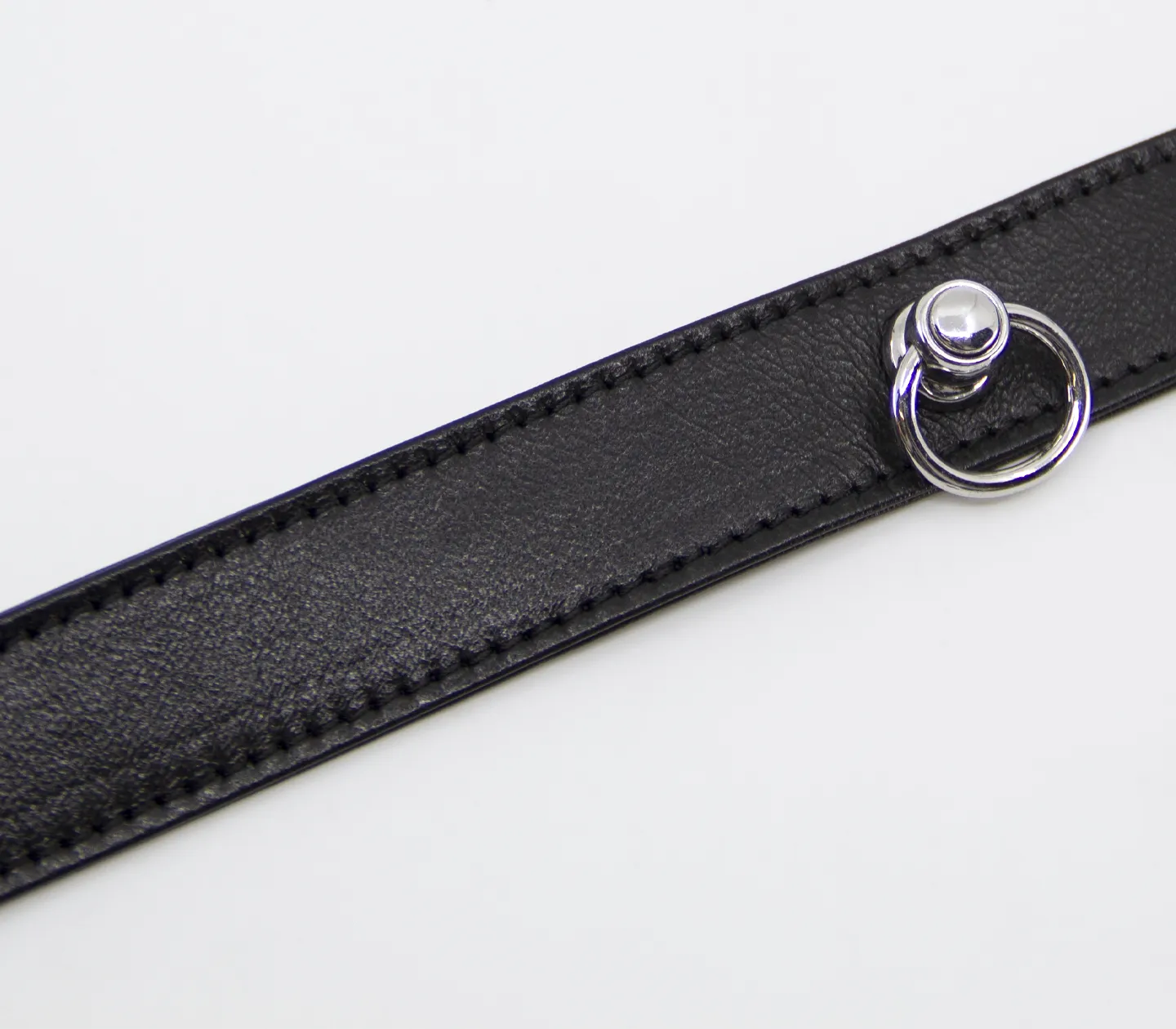 COL011 Lockable Leather Collar