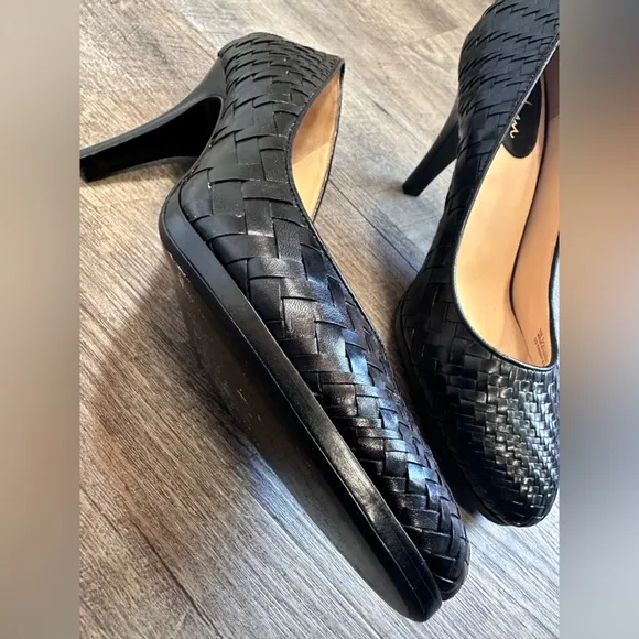 Cole Haan Leather Basket Weave Nike Air Black Heels - Size 9