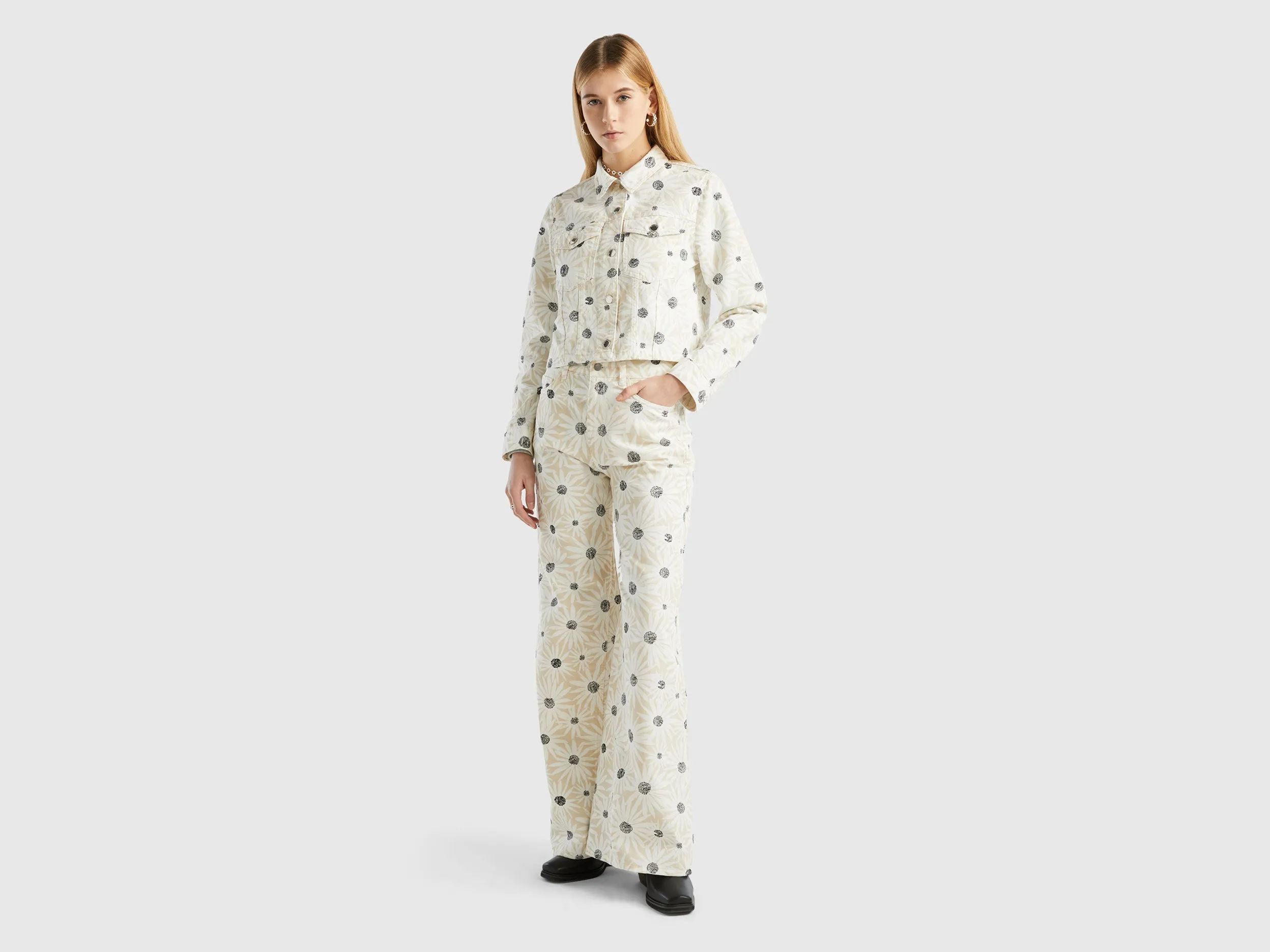 Collared Neck Printed Jacket