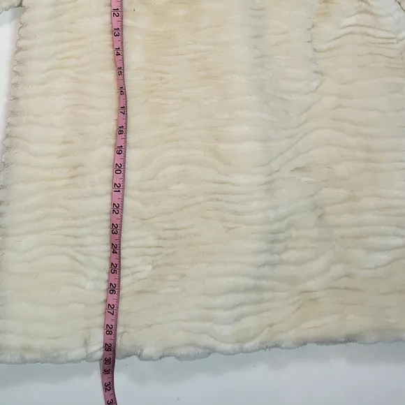 Cream Faux Fur Textured Hooded Jacket Sz Small Button Up Lined Cozy Winter Coat