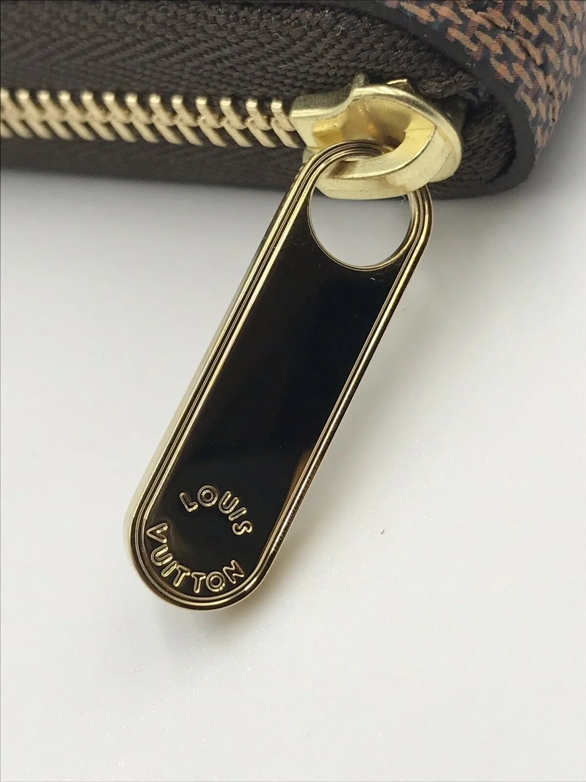 Damier Ebene Zippy Coin Purse
