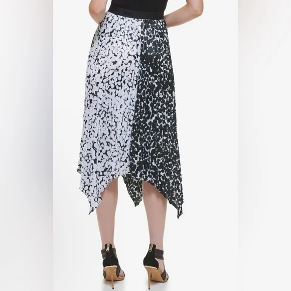 DKNY Pull-On Asymmetrical Printed Black &amp; White Color-Block Skirt Size Large NWT