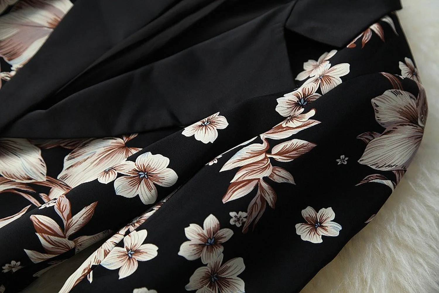 Elegant Printing Single Button Elastic Waist Suit Mini Pleated Skirt Two-piece Set