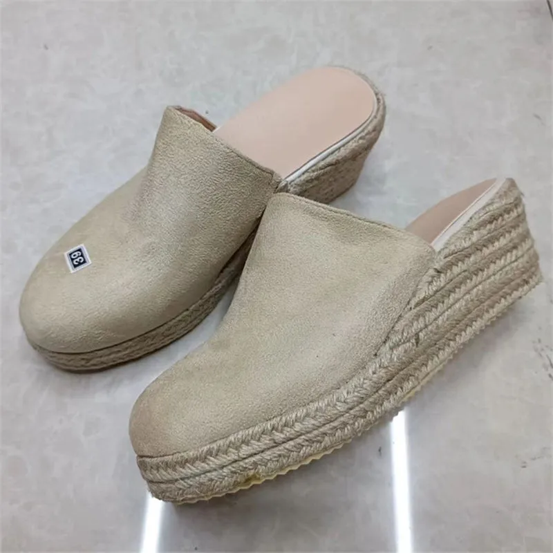 Female Stylish Comfort Home Wear Closed Toe Slippers