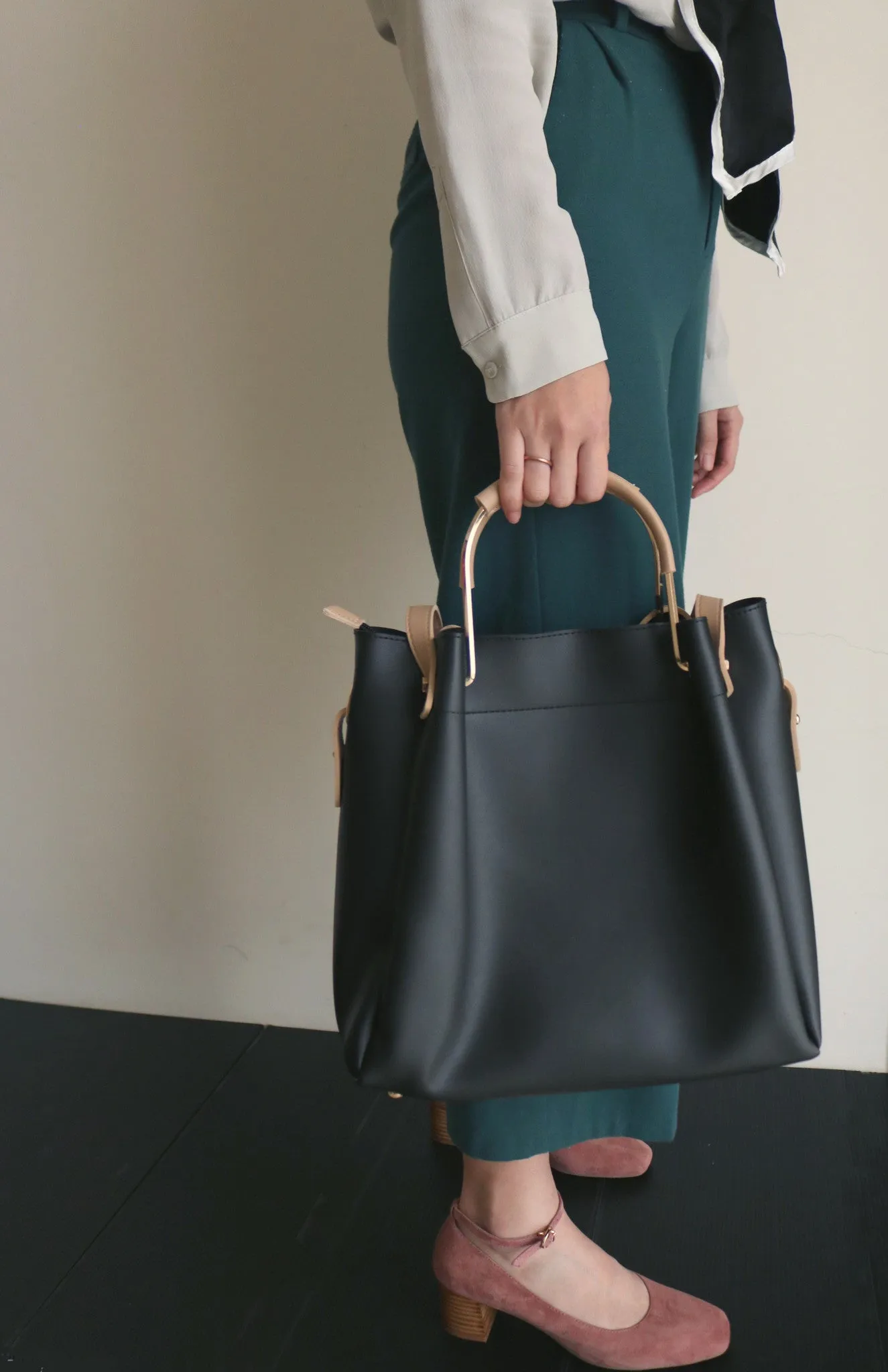 forme tote-sold out