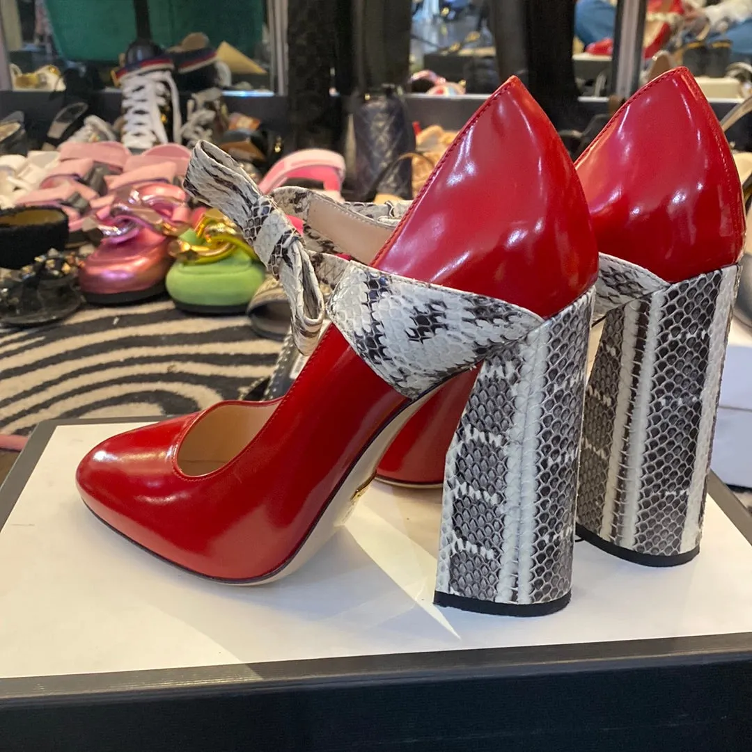 Gucci Red leather snakeskin heel and bow Chunky Heel