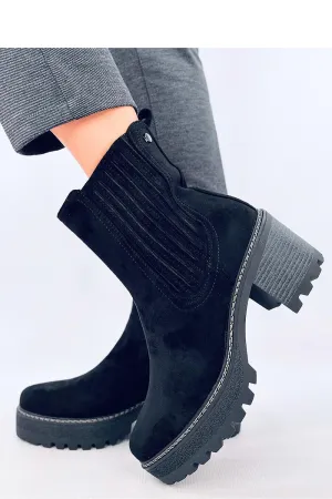 Heel boots