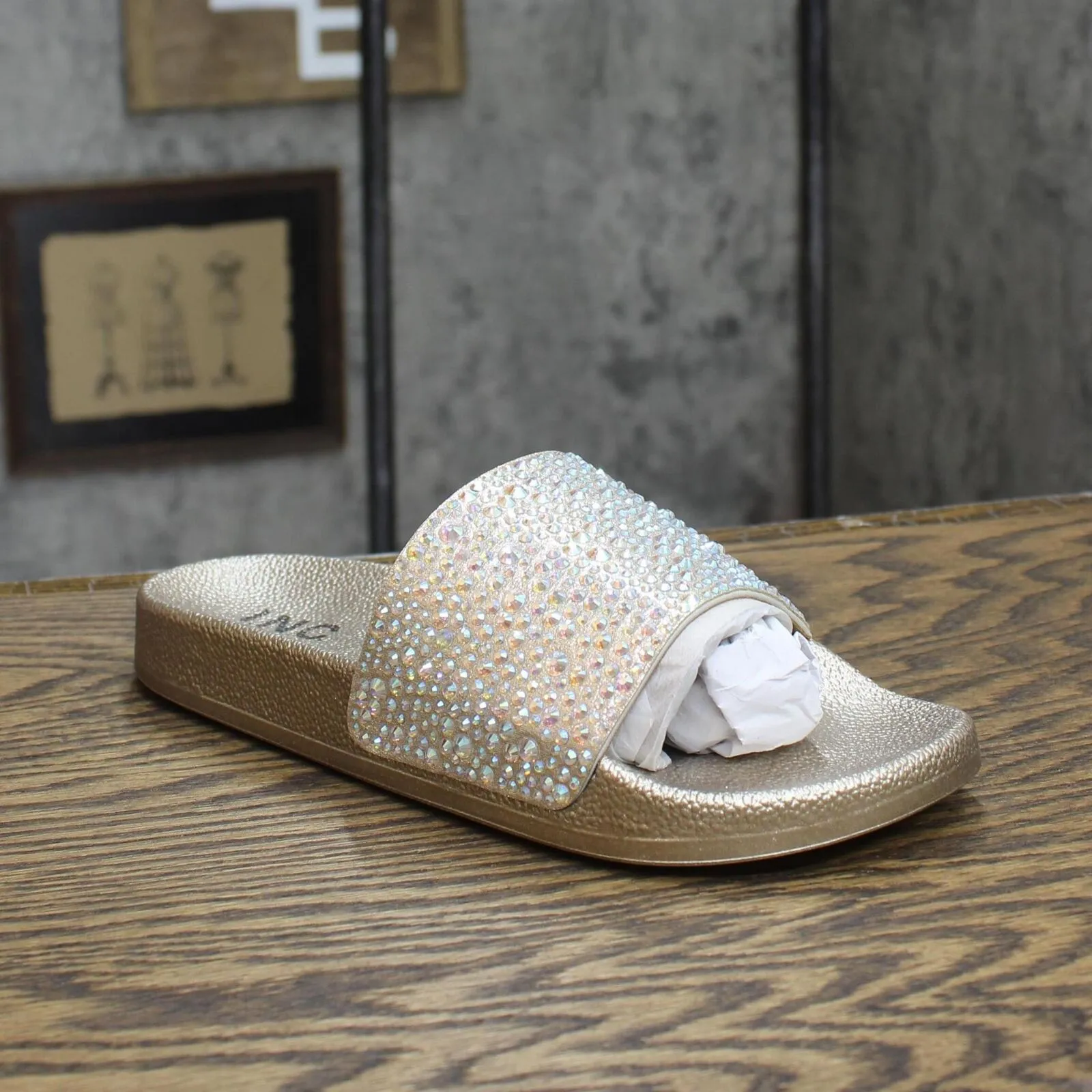 I.n.c. International Concepts Women's Peymin Pool Slides Champagne Brown 8M