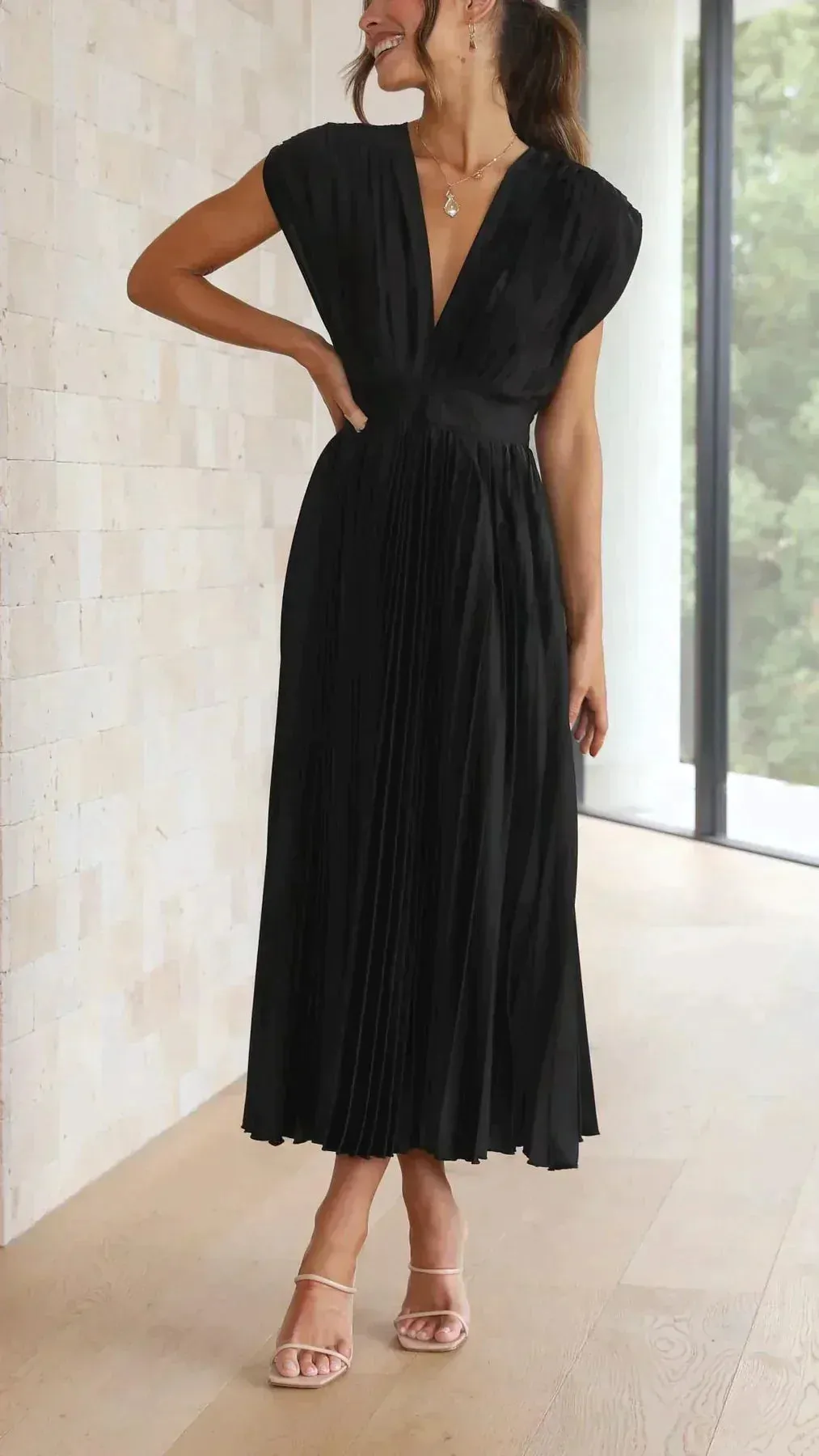 Krystel® | Classic and stylish   dress