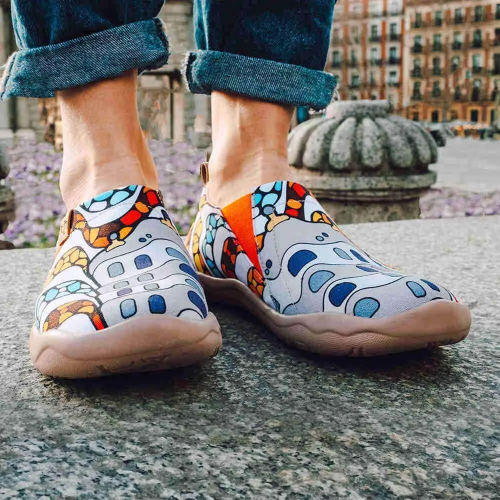 LA PEDRERA Women Canvas Art Painted Shoes