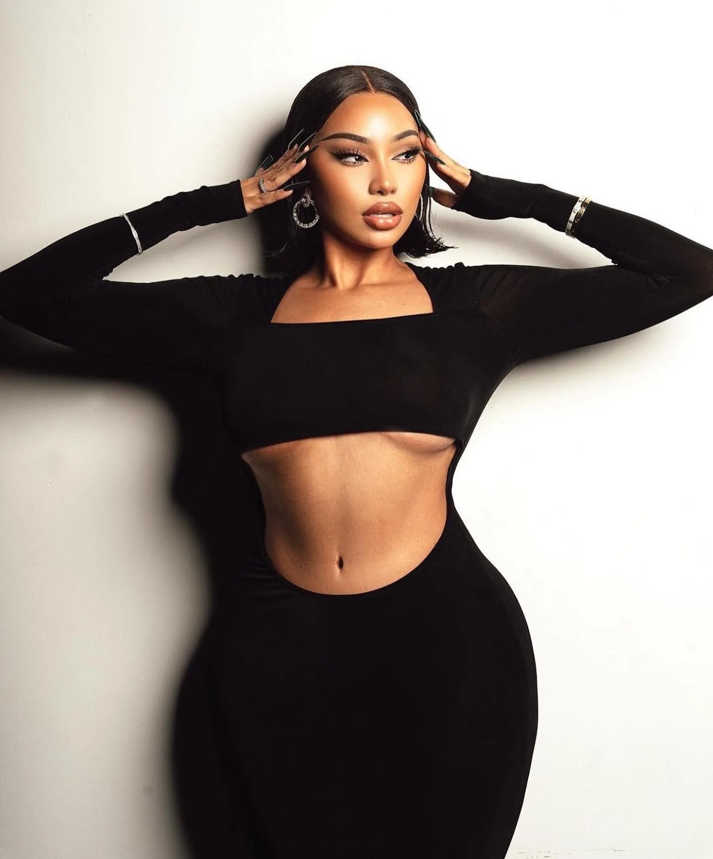 Levels (Black)