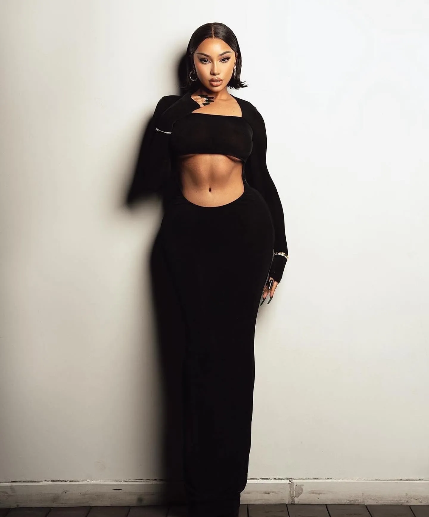 Levels (Black)