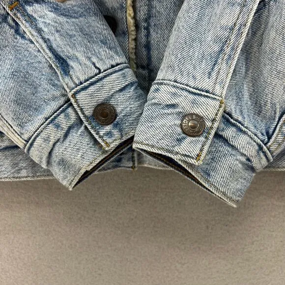 Levi's Denim Jacket Women's XS Light Blue Sherpa Lined Vintage Classic 80s Style