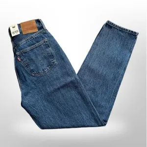 Levi's Premium 501 '81 NWT Womens Medium Wash 28x31 A46990009