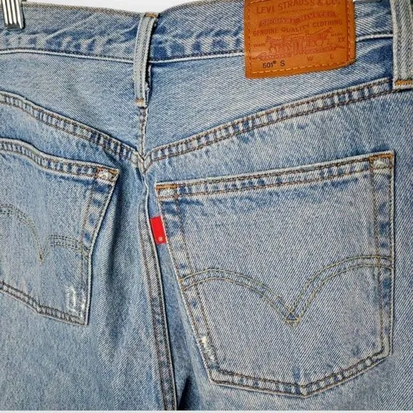 Levi's Premium 501 Women's Skinny Jeans in Can't Touch This Medium Wash size 25