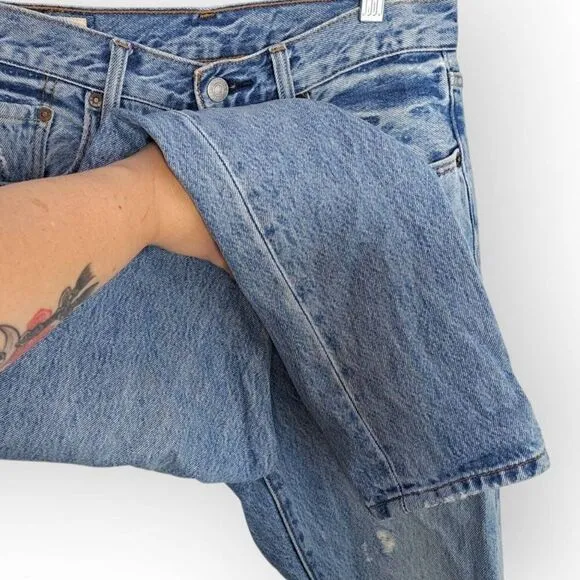 Levi's Premium 501 Women's Skinny Jeans in Can't Touch This Medium Wash size 25