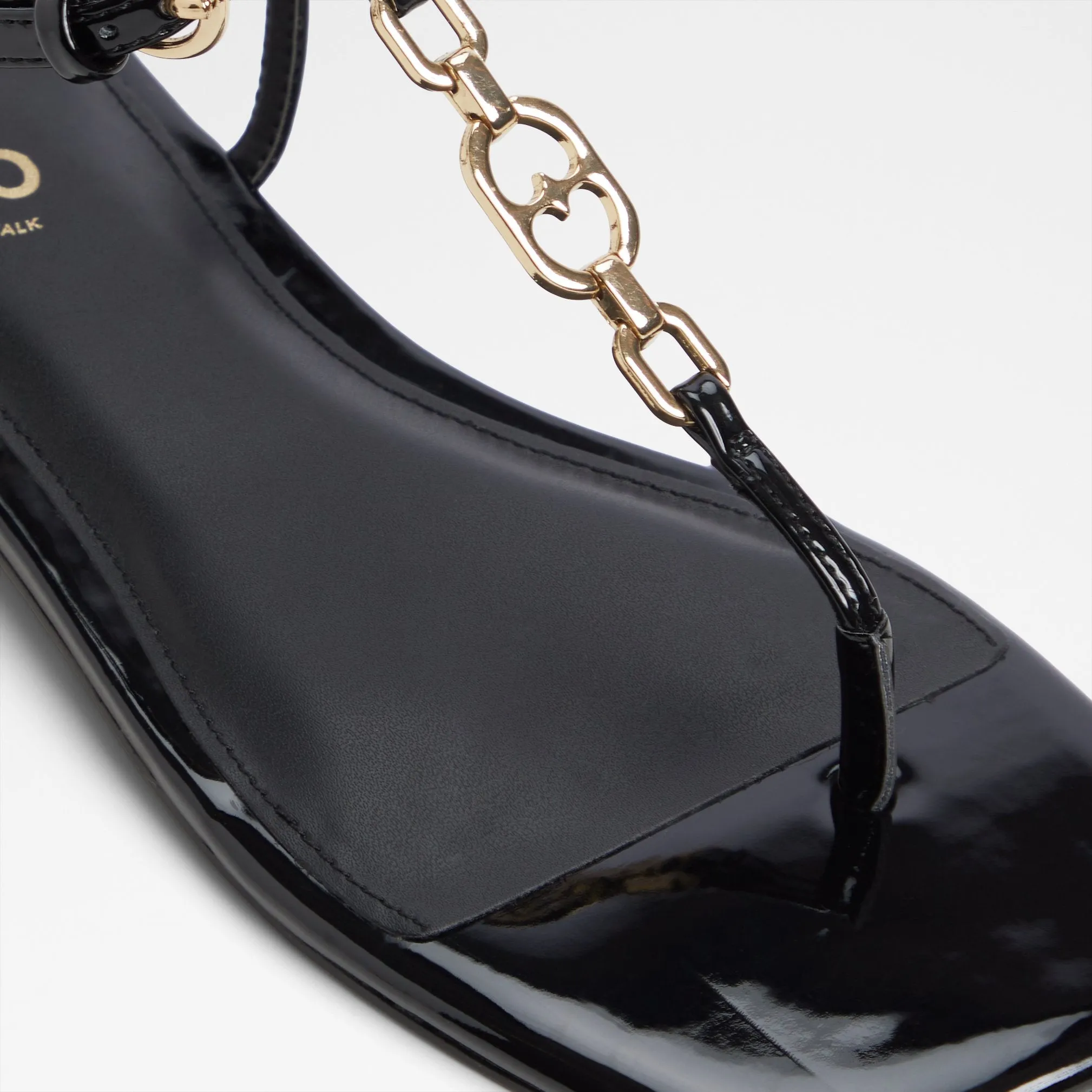 Lorenza / Flat Sandals