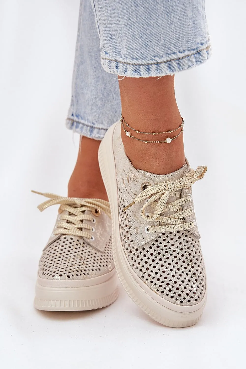 Low Shoes Step in style
