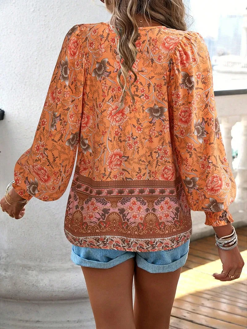 Lucía® | Elegant blouse with flowers