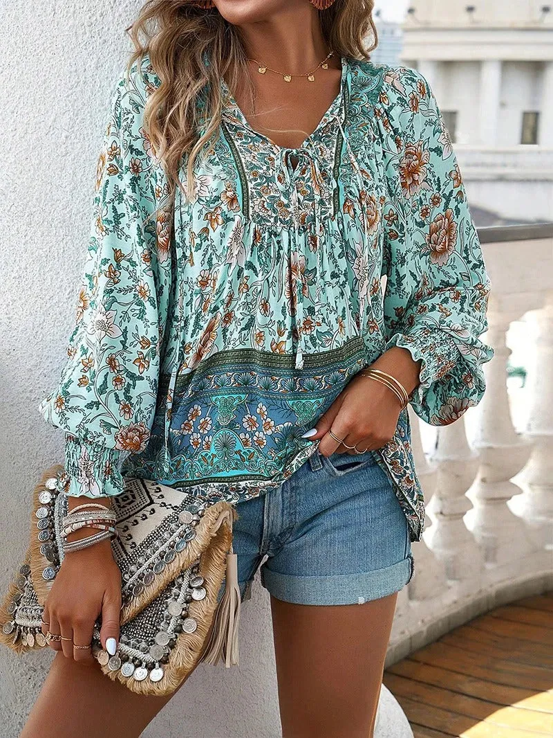 Lucía® | Elegant blouse with flowers