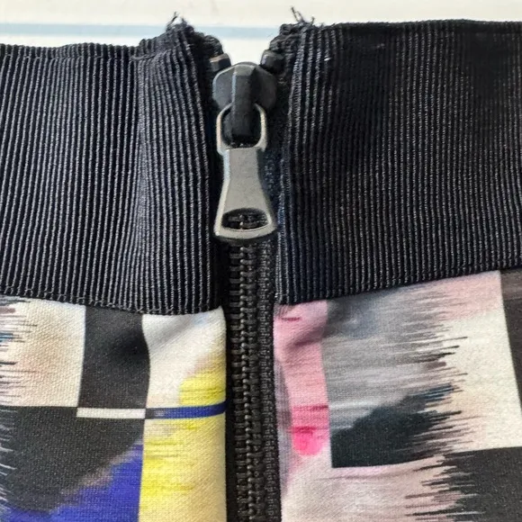 Milly Multicolored Cubist Print Pencil Skirt Women's Size 2