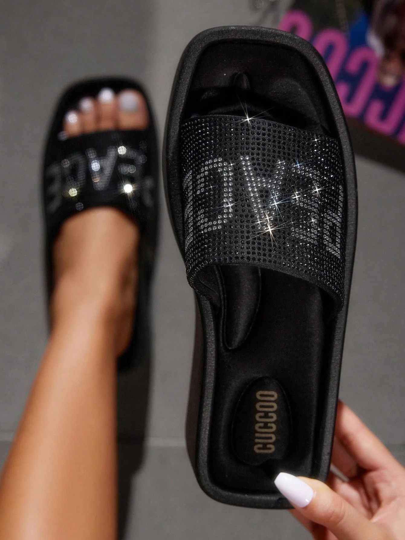 Minimalist Rhinestone Decor Thick Sole Sandals