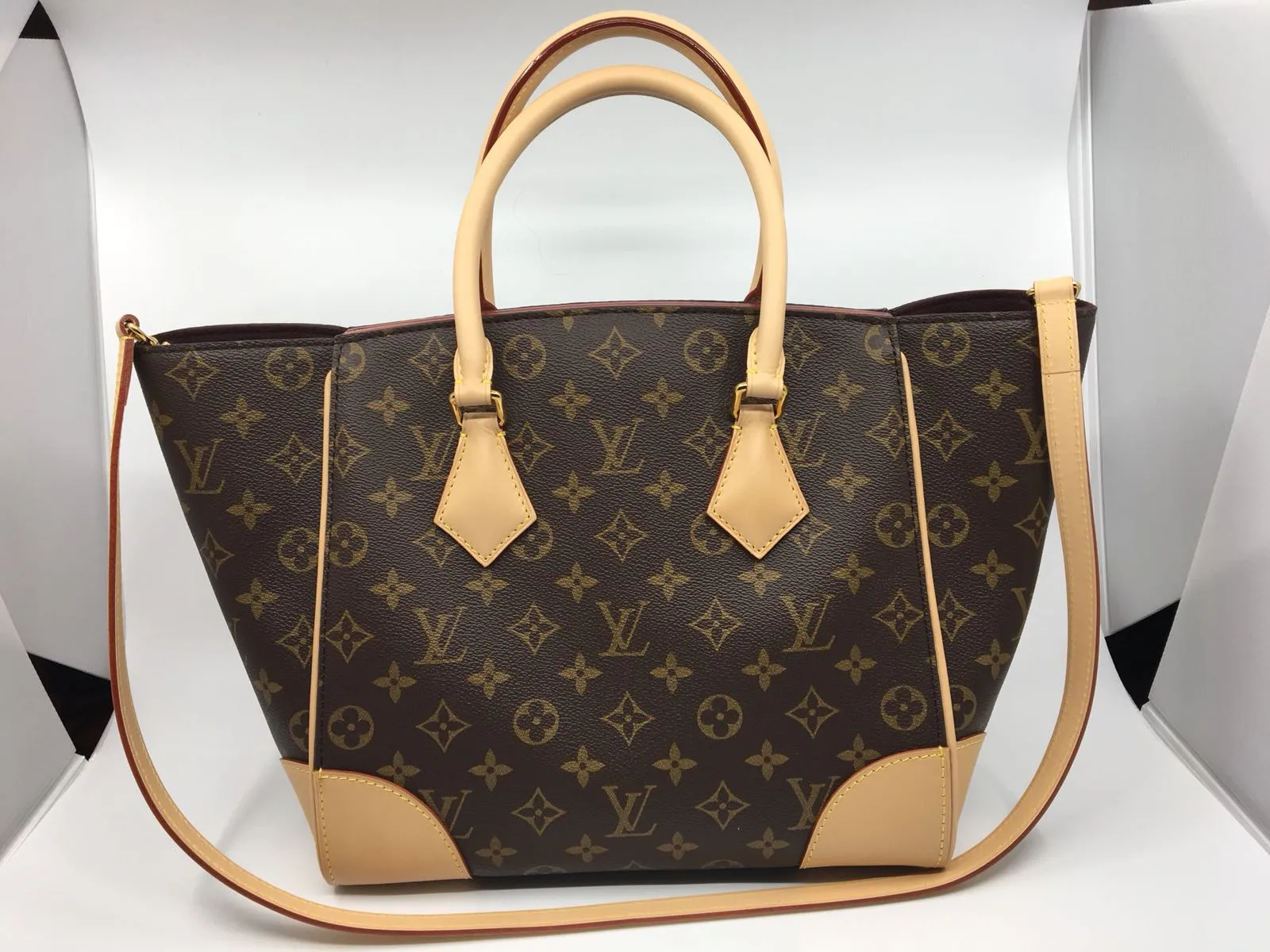 Monogram Phenix MM