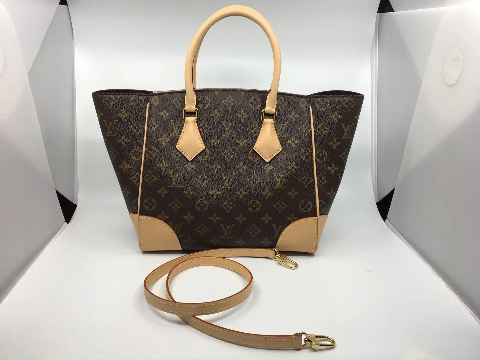 Monogram Phenix MM