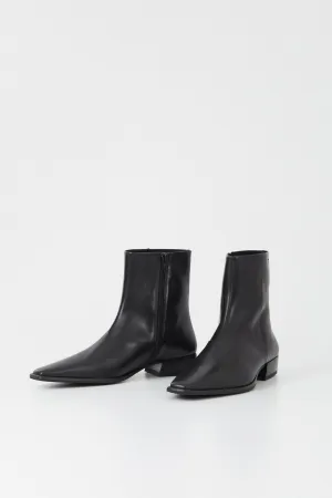 Nella Boot