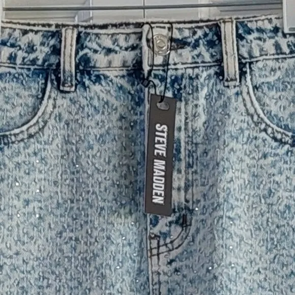 NEW Steve Madden LIght Blue Beck Denim Rhinestone Skirt Women's Size 6