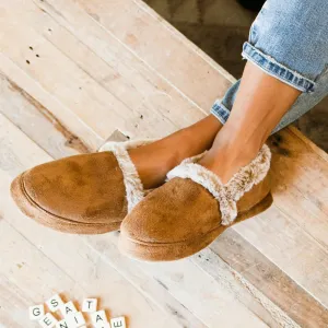 New with tags! Isotoner Women's Recycled Microsuede A Line Memory Foam Slippers in Cognac, Sz S 5-6