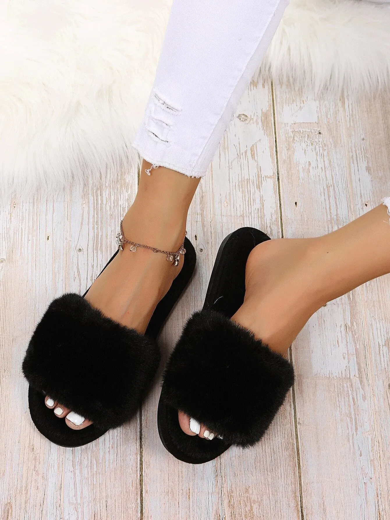 New Women;s Shein Minimalist Fluffy Bedroom Slippers, Black, Sz 38-39 Euro Fits 7.5-8.5! Rated 4.97 out of 5 stars!! Fit True!