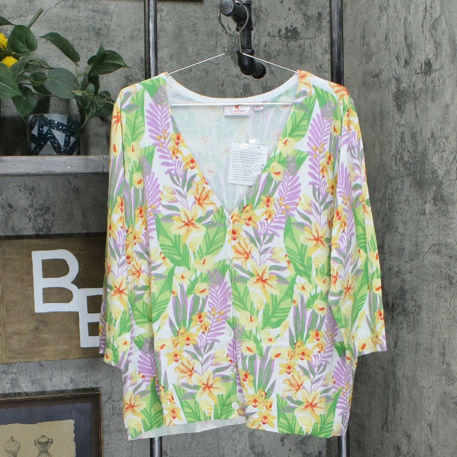 NWT Quacker Factory Women's Floral Embellished Knit Cardigan Sweater. A351134 XL