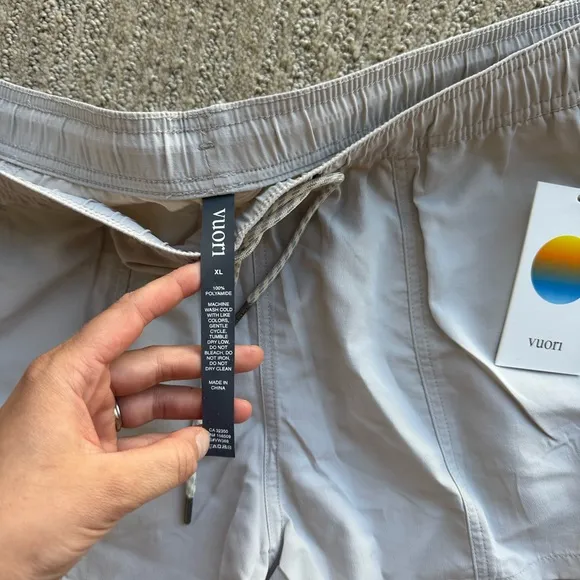 NWT Vuori Sunwashed Shorts Size XL