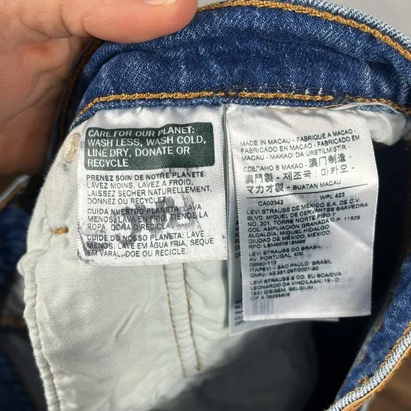 NWT Women's Levi's 501 Jean Shorts.